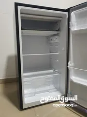  2 ثلاجة مكتب جولد 90 لتر لون أسود