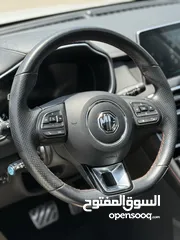  26 MG HS ترخيص 2022 Plug in محرك 1500 هايبرد