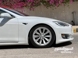  12 Tesla Model S Long Range Plus 2020 White interior