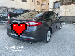  2 سيارات هايبرد حديثة للايجار يومي اسبوعي شهري بحالة الوكالة