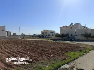  1 أرض مميزة بمنطقة الطنيب طريق المطار مقابل جامعة الاسراء