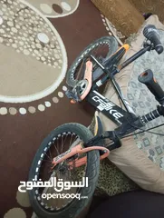  4 بسكليت دراجه هوائيه للبيع مستخدم خفيف جدا السعر ممتاز