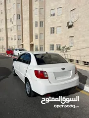  4 كيا ريو 2011