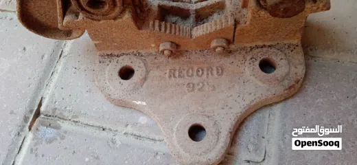  2 للبيع Pipe Vice