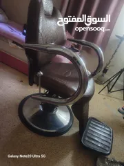  2 كرسي حلاقه للبيع بحاله ممتازه جدا استعمال قليل جدا