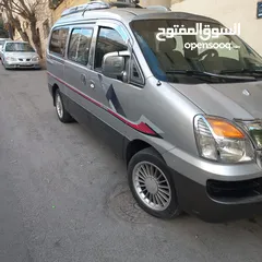  1 باص هونداي ستاركيس   وكاله للبيع 4 جيد فحصو