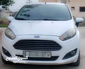  5 فورد فيستا 2014 تسيير 2018 فحص نظيف لون ابيض عاجي.             .