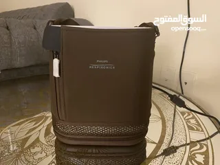  6 للبيع ( شبه الجديد ) جهاز توليد أكسجين محمول 2 لتر من شركة PHILIPS SIMPLYGO MINI