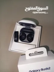  2 سماعات سامسونج اصليات غير مستخدمات