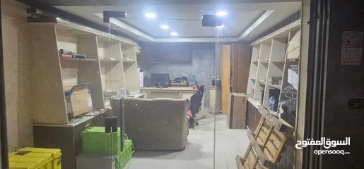  3 محلاة تجاريه