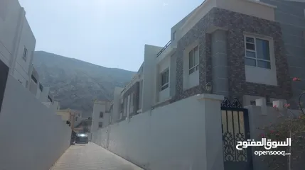  18 Villa for rent in Bawshar, 5 bedrooms, for 500 riyals