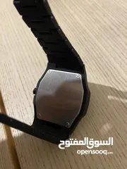  4 ساعة الترند الأرقام العربية بسعر حرق نظيفة وبحالة الوكالة الساعة الوحيدة بلتطبيق
