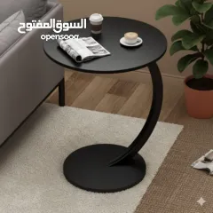  2 طاولة جانبية مستديرة على شكل حرف C، الحل المثالي لكل مكان!  يمكن استخدامها بجانب الأريكة، كطاولة شاي