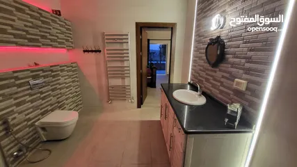  18 مزارع و شاليهات تلال النخيل