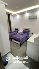  6 شقه مفروشه خمس نجوم طابق ارضي مع ترس بلقرب لجميع الخدمات صيداليه سوبر ماركت جيم مقهي حديقه موقع مميز