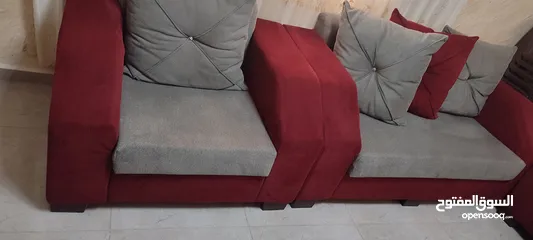  2 غرفه ضيوف تفصيل مستعمل شبه جديد 9 مقاعد مع الطاوله