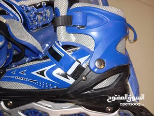  15 بوت عجال (سكيت - skate ) مستعمل لمده بسيطه  مع شنطة السكيت  مناسب من نمره 39 - 43 / يتوسع.