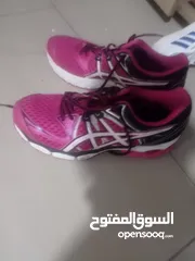 2 بوت مستعمل ب80 شيكل فقط زي اشديد