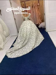  1 فستان زفاف (عرس) شبه جديد