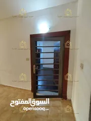  9 شقة مع روف منفصل بإطلالــــه مميزة