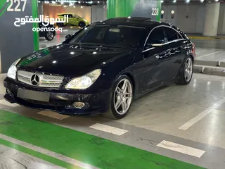  12 مرسيدس CLS موديل 2005  مميزه للبيع