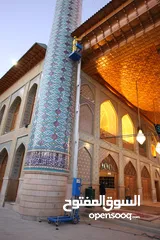  6 Man-lift for maintaining mosques and buildings  منصة العمل الجوية لصيانة المساجد والمباني