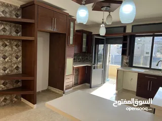  1 شقه فارغة للايجار  في البيره قرب شارع القدس وعرابي  لتاجير السيارات