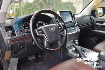  8 Land cruiserتويوتا لاند كروزر v8-5.7
