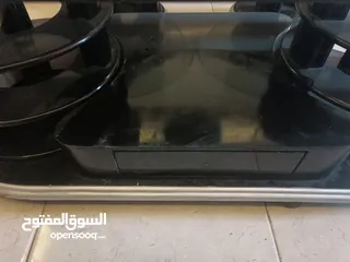  13 اثاث غرفه الضيوف( طقم طاولات زجاج واحده كبيره + اثنتين جانبيه )