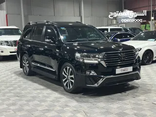  3 Land Cruiser VXS Black Edition