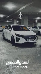  1 Hyundai loniq Hybrid 2016