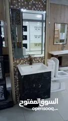  1 مغسلة مع خزانة ومرآة حمام
