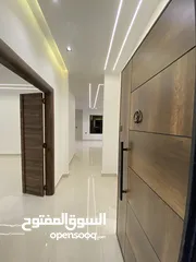  24 شقق فاخرة 240 متر و 200 متر 4 نوم و 3 نوم بتشطيب فاخر وبسعر مميز في أجمل مناطق طريق المطار البنيات