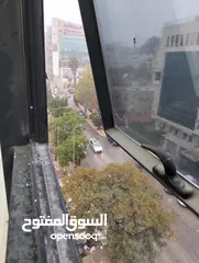  5 مكتب للبيع