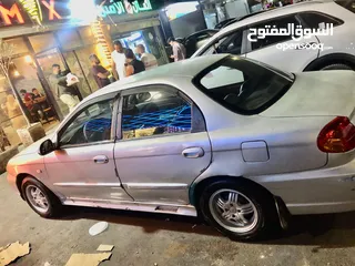  4 كيا سبكترا موديل 2002 قير عادي للبيع بسعر مغرري جدااا