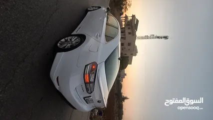  7 سيارة لكزس hs250h 2010 بحالة وكالة