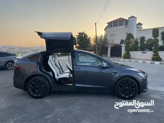  14 Tesla model x