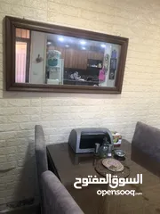  3 طاولة سفرة و4 كراسي للبيع