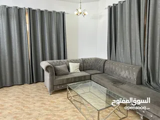  1 طقم مستعمل استعمال بسيط