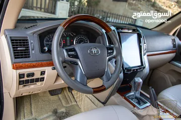  12 Toyota Land Cruiser 2013 GX-R V8 converted 2020   السيارة وارد الشركة و مميزة جدا