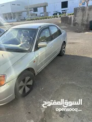  4 هوندا سيفيك 2003 للبيع بسعر مغري