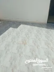  4 رووف للايجار في منطقة الثالثة مقابل مستشفى العقبة الحديث