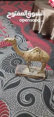  5 جمل نحاس أثري منحوت عليه النحت الاشوري للبيع اقرأ الاعلان