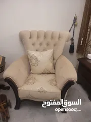  5 طقم كنب + سفره للبيع