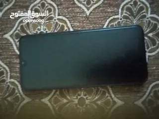  2 تلفون كتجل نظيف بس الباك مكسور