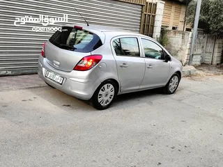  4 Opel corsa