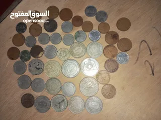  28 عملات معدنيه