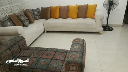  3 طقم كنب. كورنر للبيع بحاله جيده
