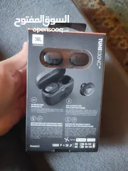  3 JBL Tune 130NC TWS