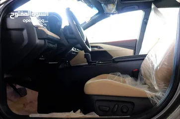  6 TOYOTA CAMRY GLE 2025